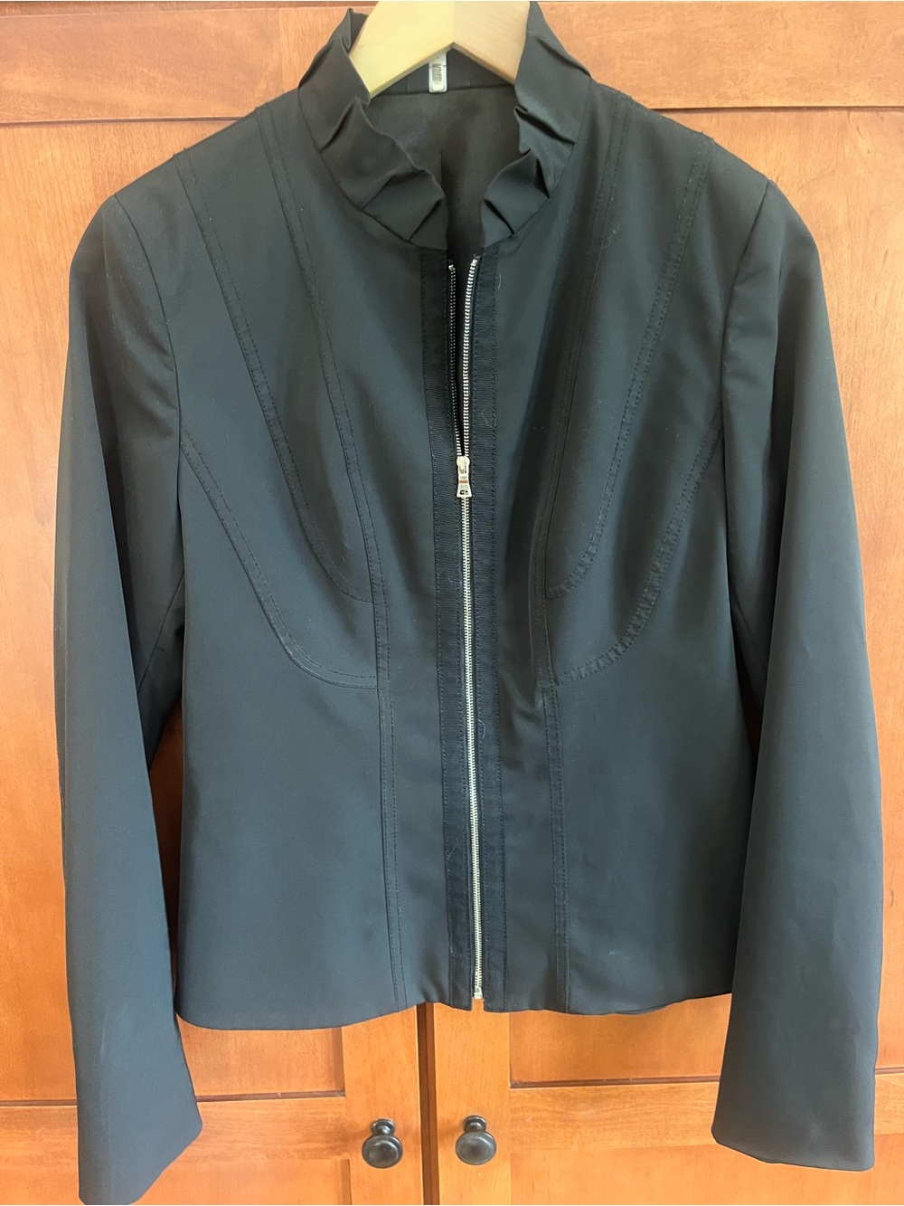 Tahari Women's Black Zip-Front Jacket with Ruffle Collar